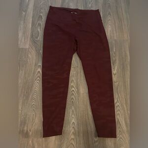 Old Navy Maroon Camouflage Leggings